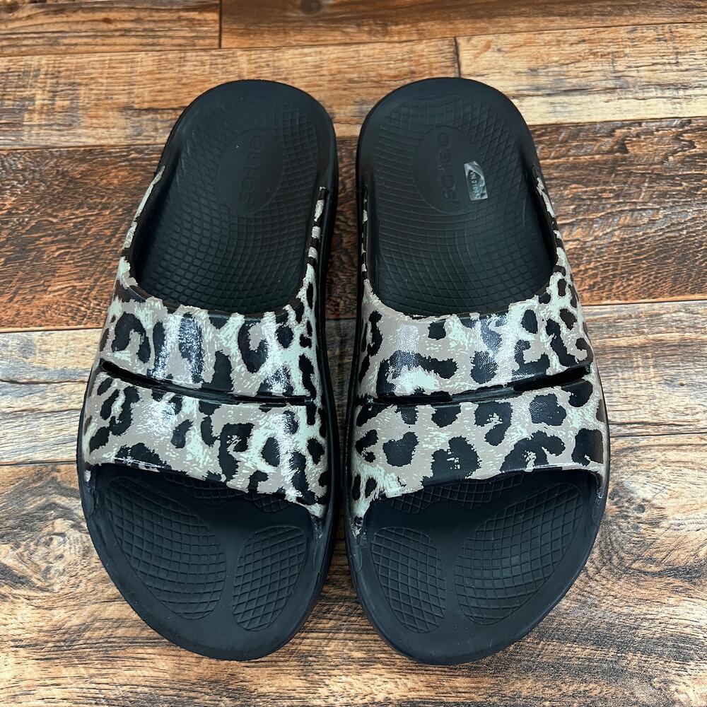 OOFOS OOahh Animal Print Limited Slide Sandals Women's 8 Shoes Leopard Artsy